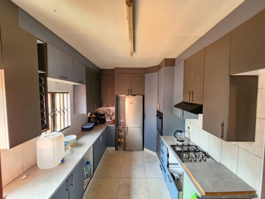 3 Bedroom Property for Sale in Geelhoutpark North West